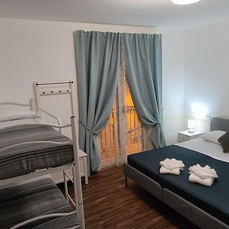 Athena Bed & Breakfast Шила Екстериор снимка