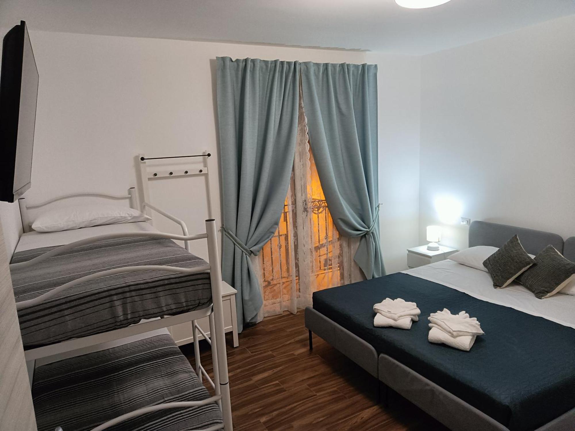 Athena Bed & Breakfast Шила Екстериор снимка